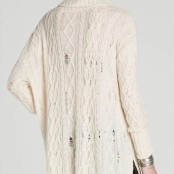 Free People Distressed Complex Cable Turtleneck Size XS - Picture 3 of 8